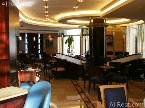 Al Murooj Rotana Suites 13